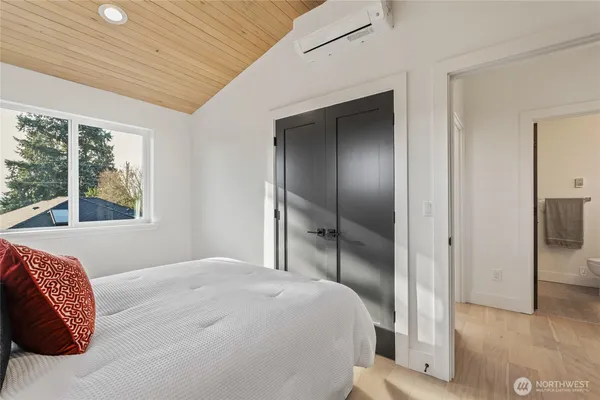 $674,950 | 6315 9th Avenue Northwest, Seattle, WA 98107