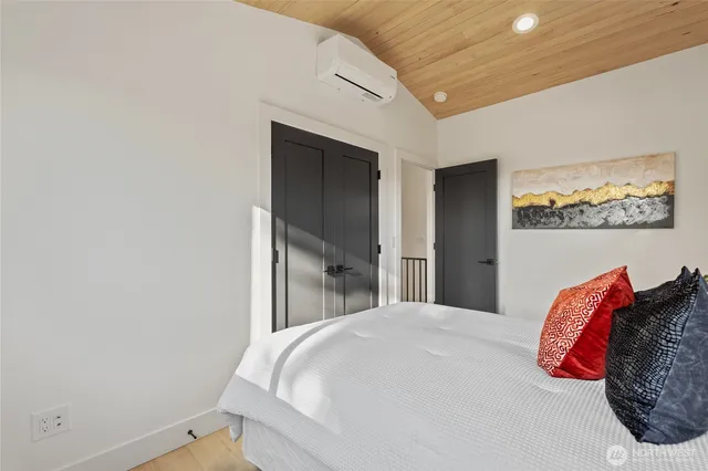 $699,000 | 6315 9th Avenue Northwest, Seattle, WA 98107