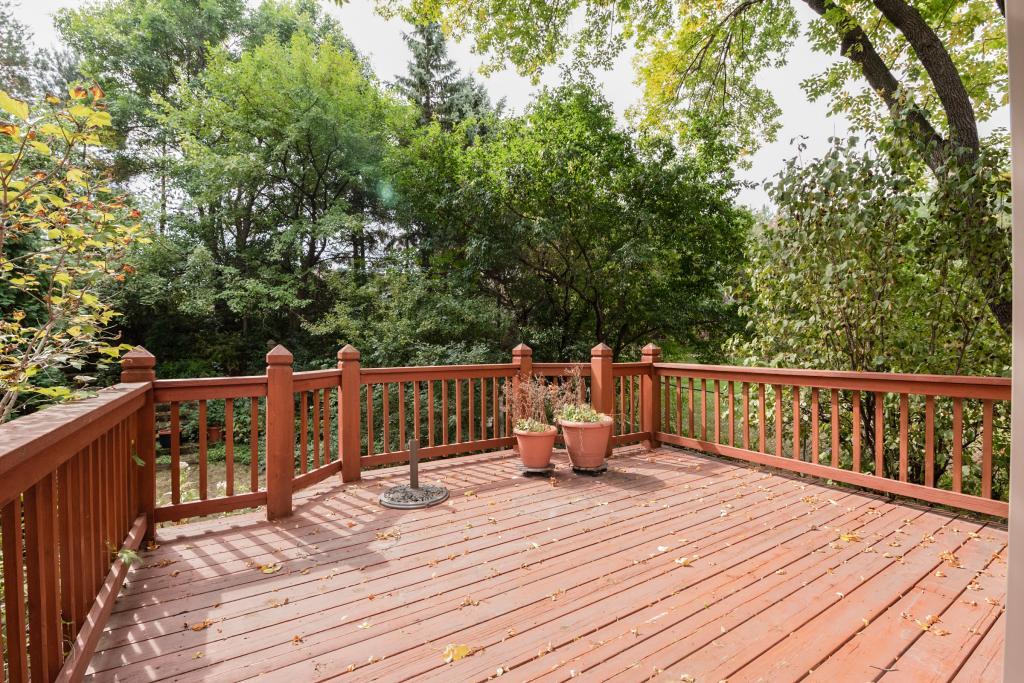 8952 Darnel Road Eden Prairie, MN 55347 - Photo 20 of 21 Gallery Image 20
