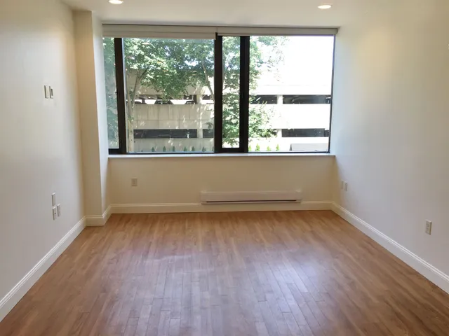 $2,583 | 875 Elm Street, Unit 316, Manchester, NH 03101