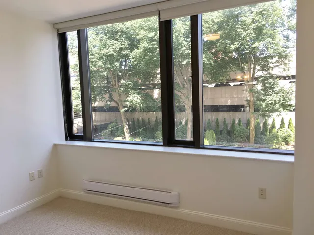 $2,583 | 875 Elm Street, Unit 316, Manchester, NH 03101