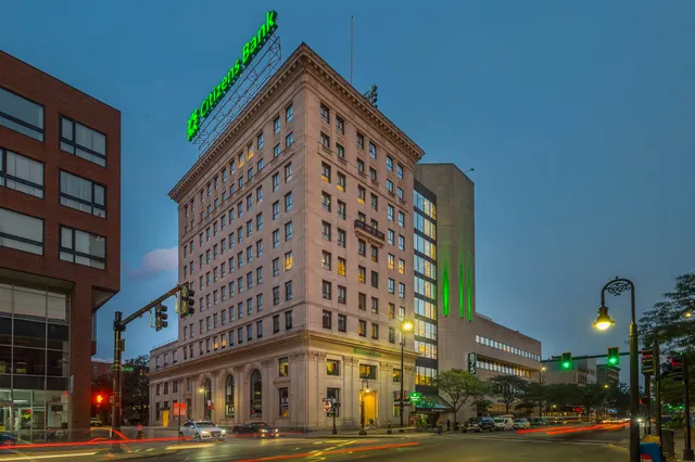 $2,583 | 875 Elm Street, Unit 316, Manchester, NH 03101