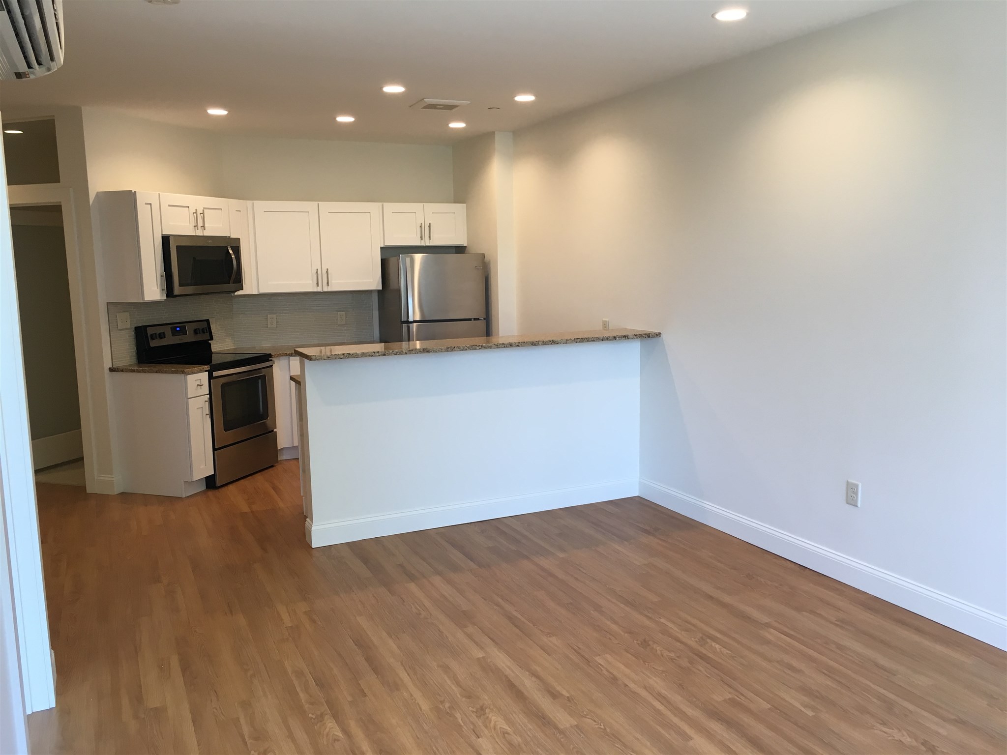 875 Elm Street, Unit 316 Manchester, NH 03101 - Photo 7 of 40