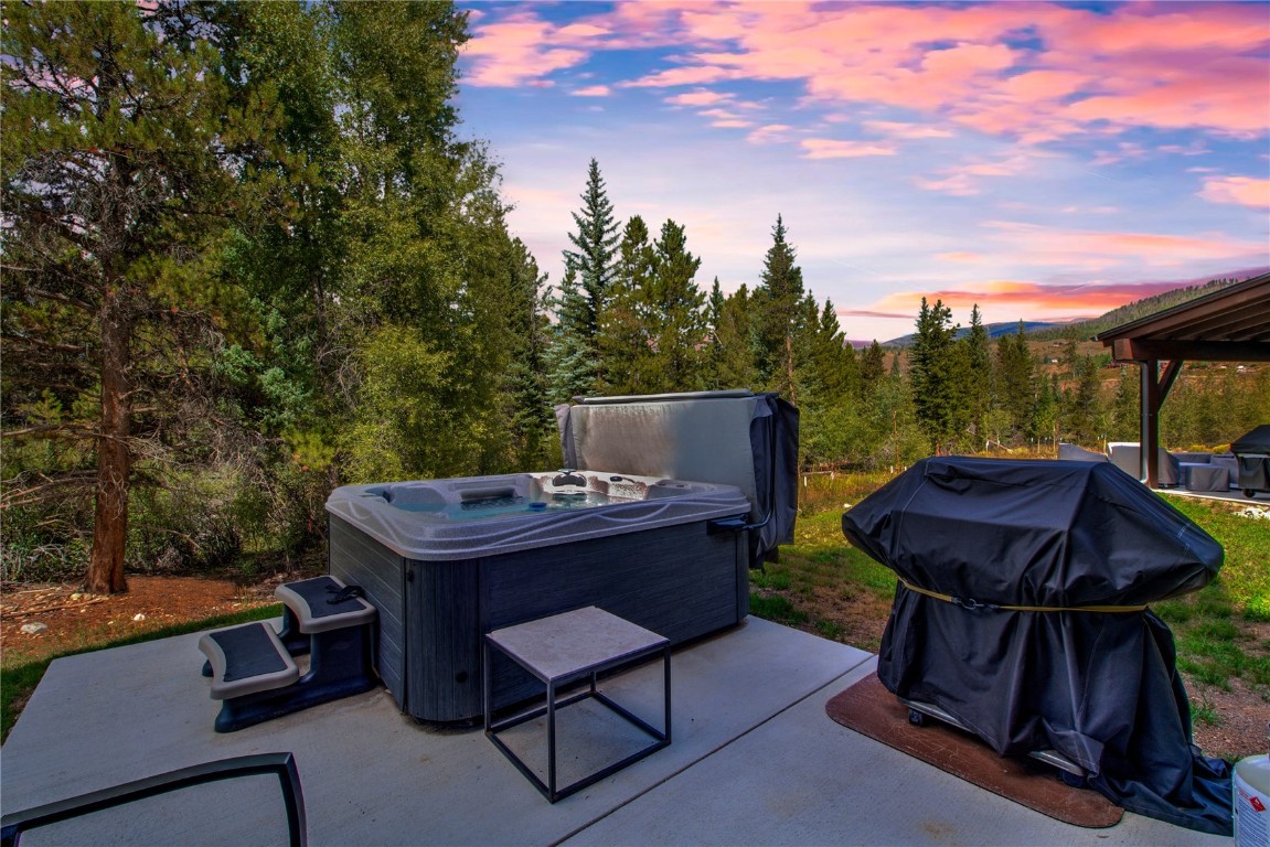 596 Fly Line Drive Silverthorne, CO 80498 - Photo 12 of 32 a view of a chairs and table in the patio