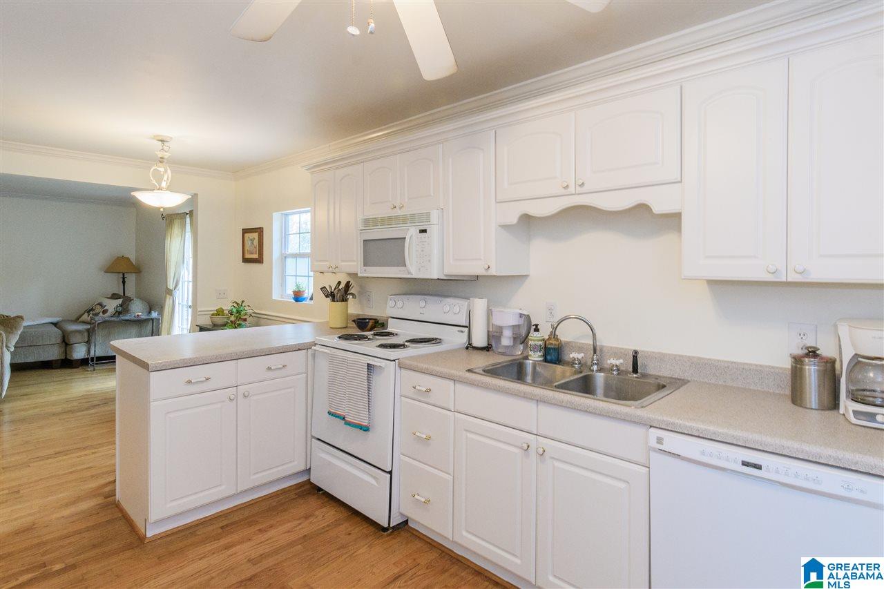 1532 Saulter View Road Birmingham, AL 35209 - Photo 8 of 45