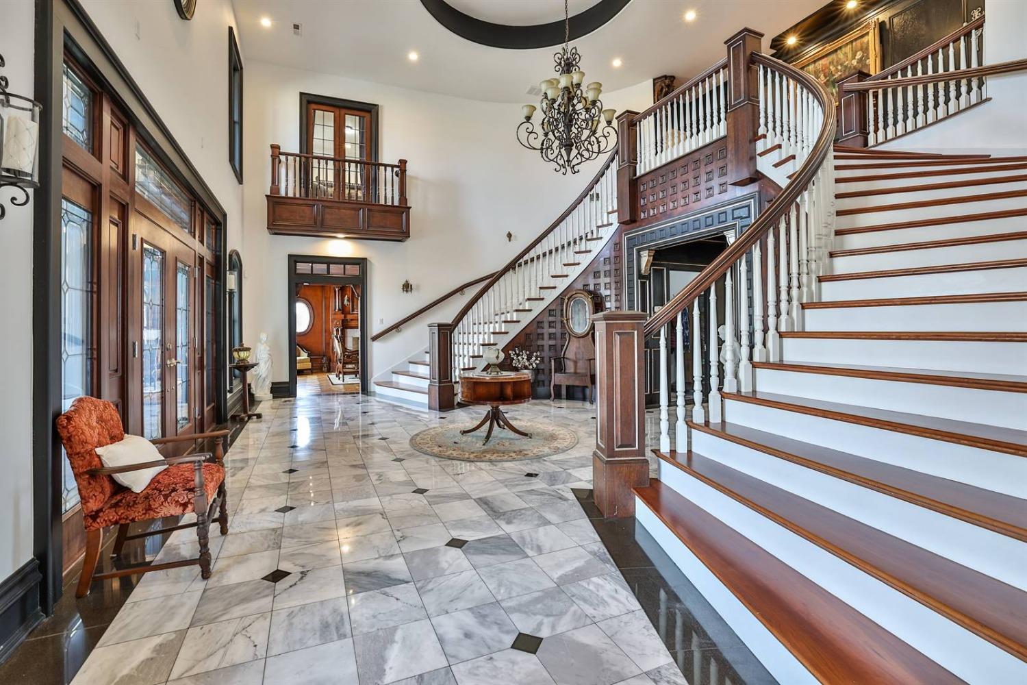 21563 Fox Road Guilford, IN 47022 - Photo 4 of 97