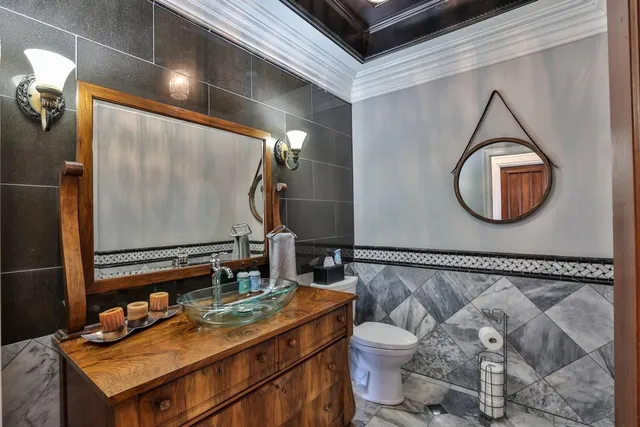 $1,688,800 | 21563 Fox Road, Guilford, IN 47022