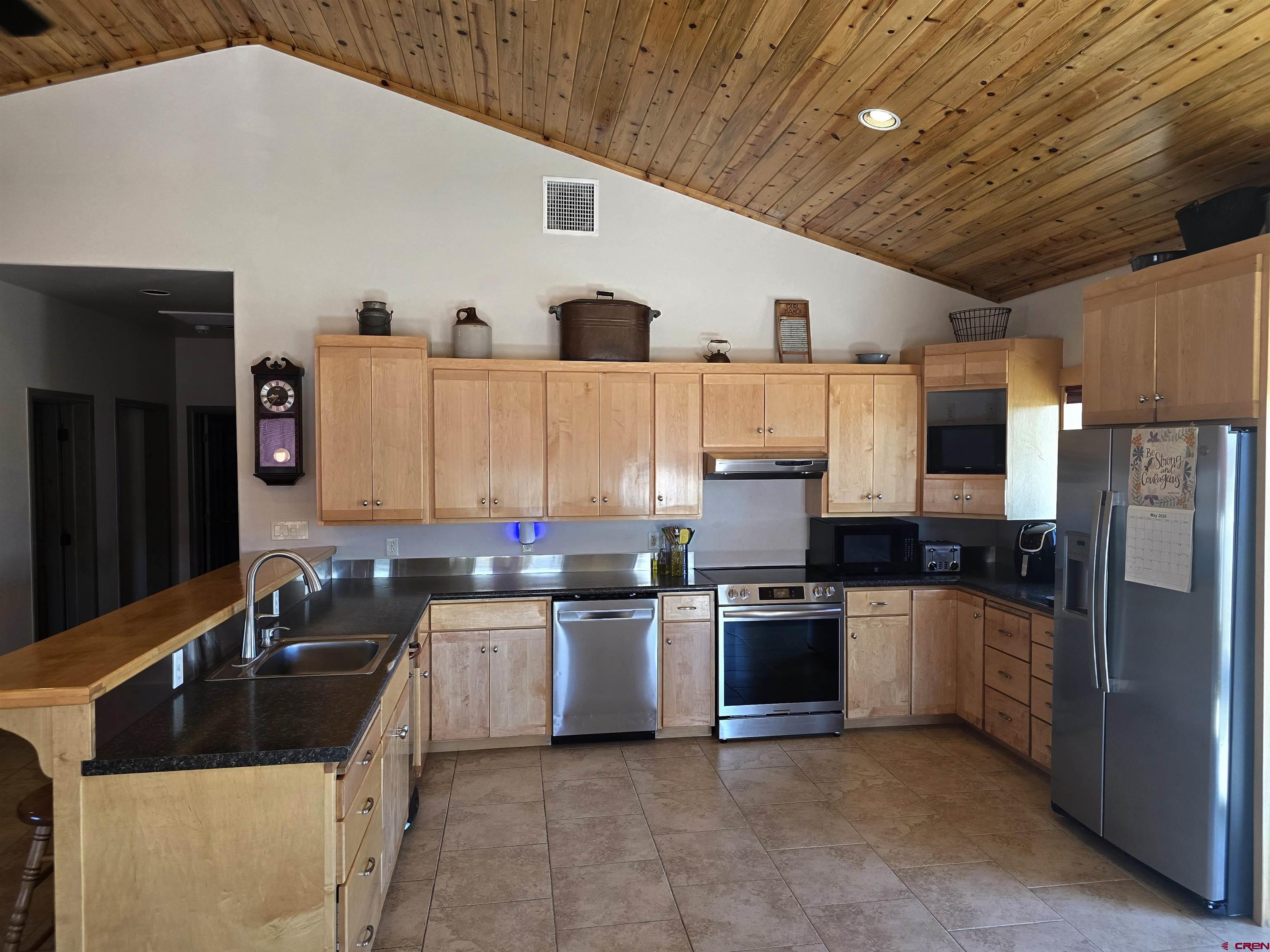21026 Pleasant Valley Road Delta, CO 81416 - Photo 9 of 36