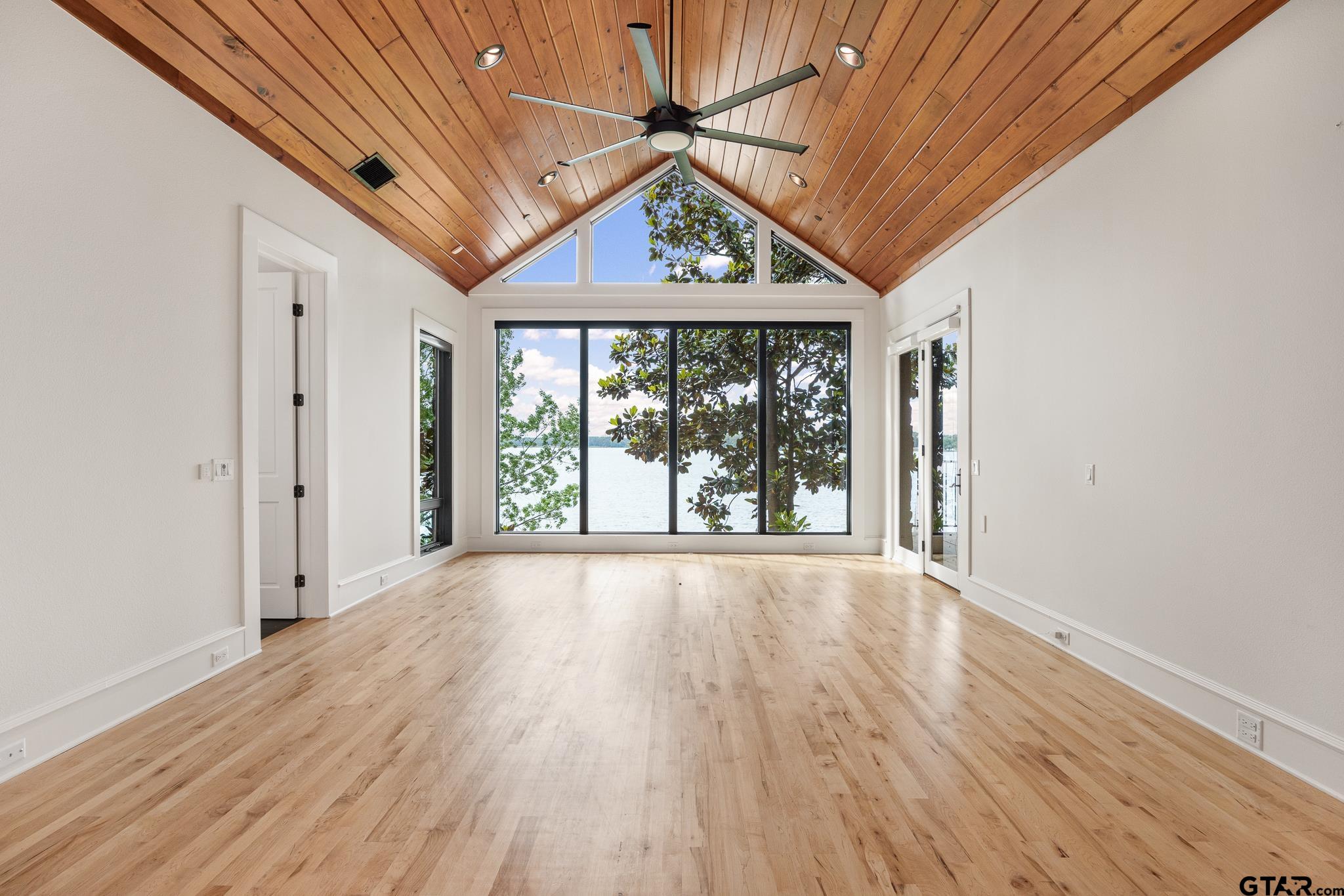 132 Deer Cv Road Scroggins, TX 75480 - Photo 20 of 48