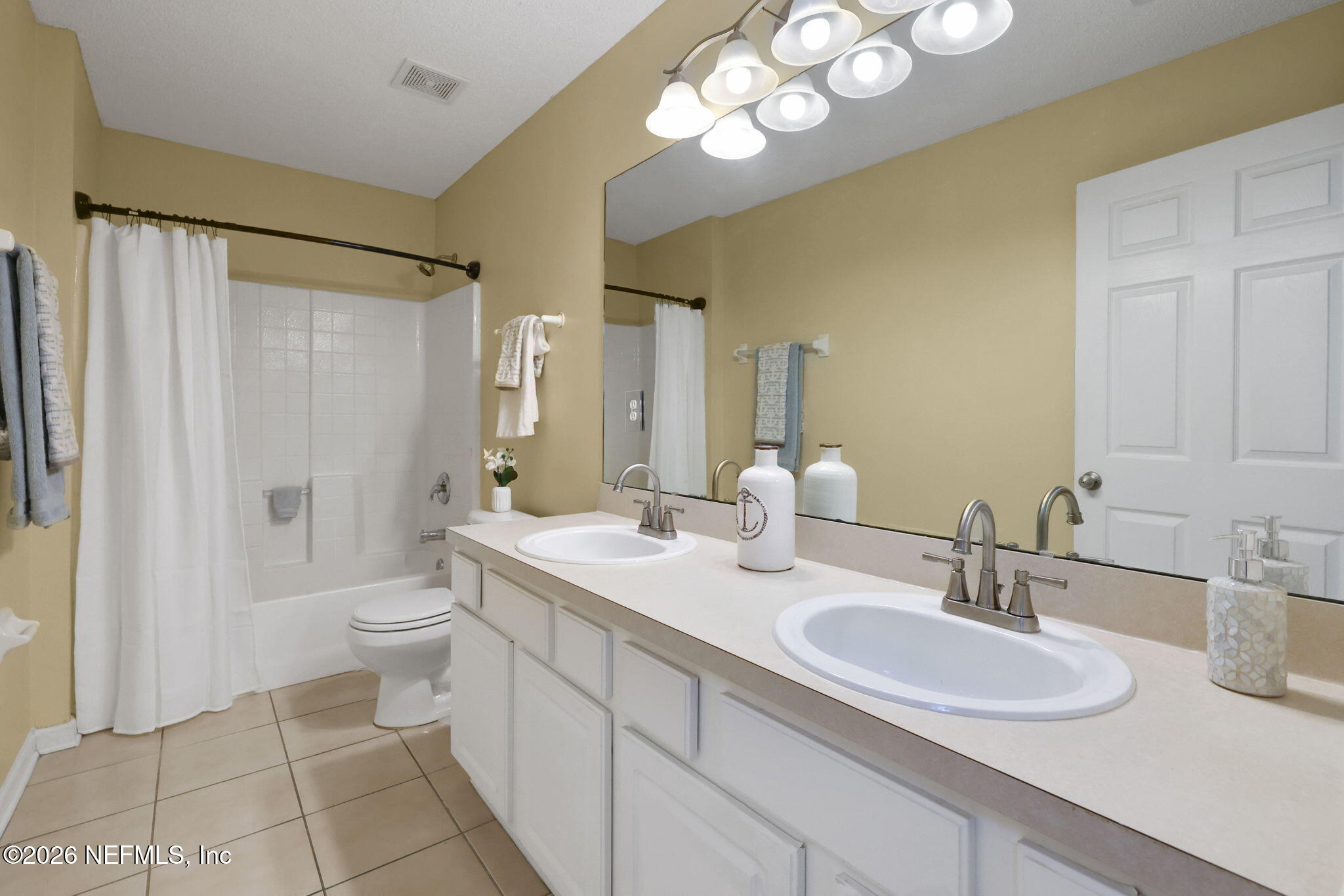 809 South Edenbridge Way St. Augustine, FL 32092 - Photo 18 of 49 16-web-or-mls-036A5507