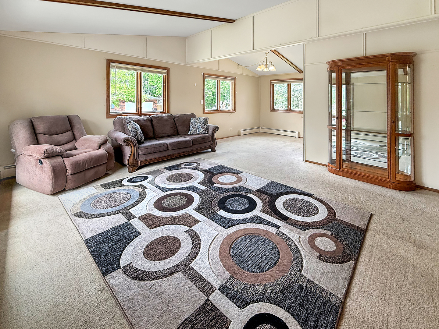 814 Pinecrest Drive Rantoul, IL 61866 - Photo 2 of 22 a living room with furniture and a window