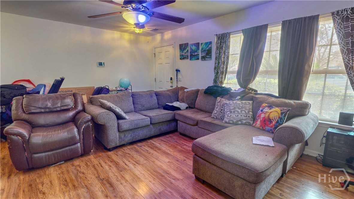 180 Sonata Circle Pooler, GA 31322 - Photo 2 of 24 Living Room