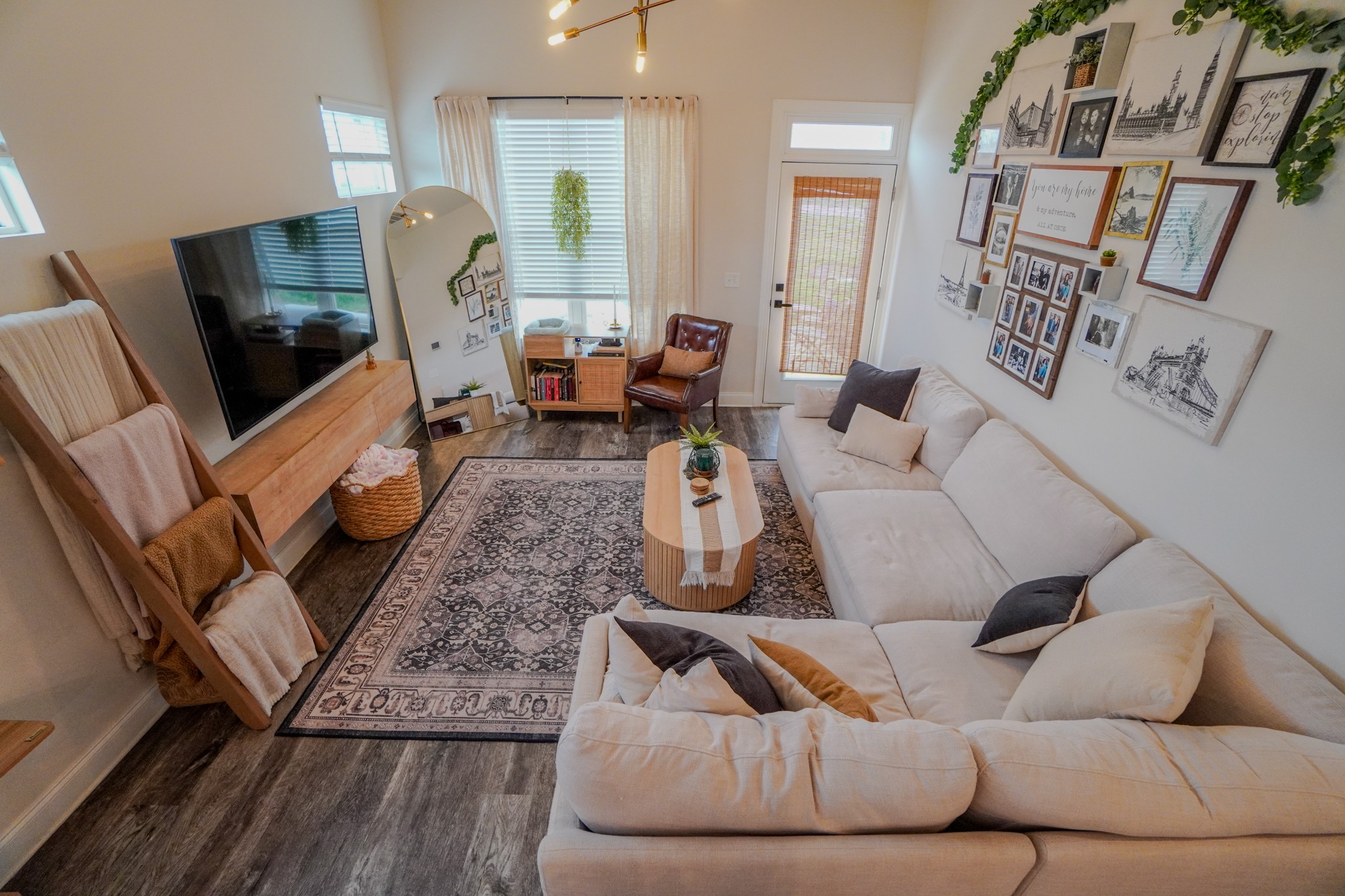 257 Breaking Pen Road Gallatin, TN 37066 - Photo 19 of 58 a living room with furniture and a flat screen tv