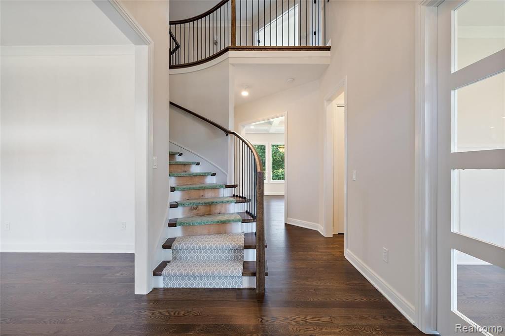 1922 Traceky Rochester Hills, MI 48306 - Photo 7 of 51