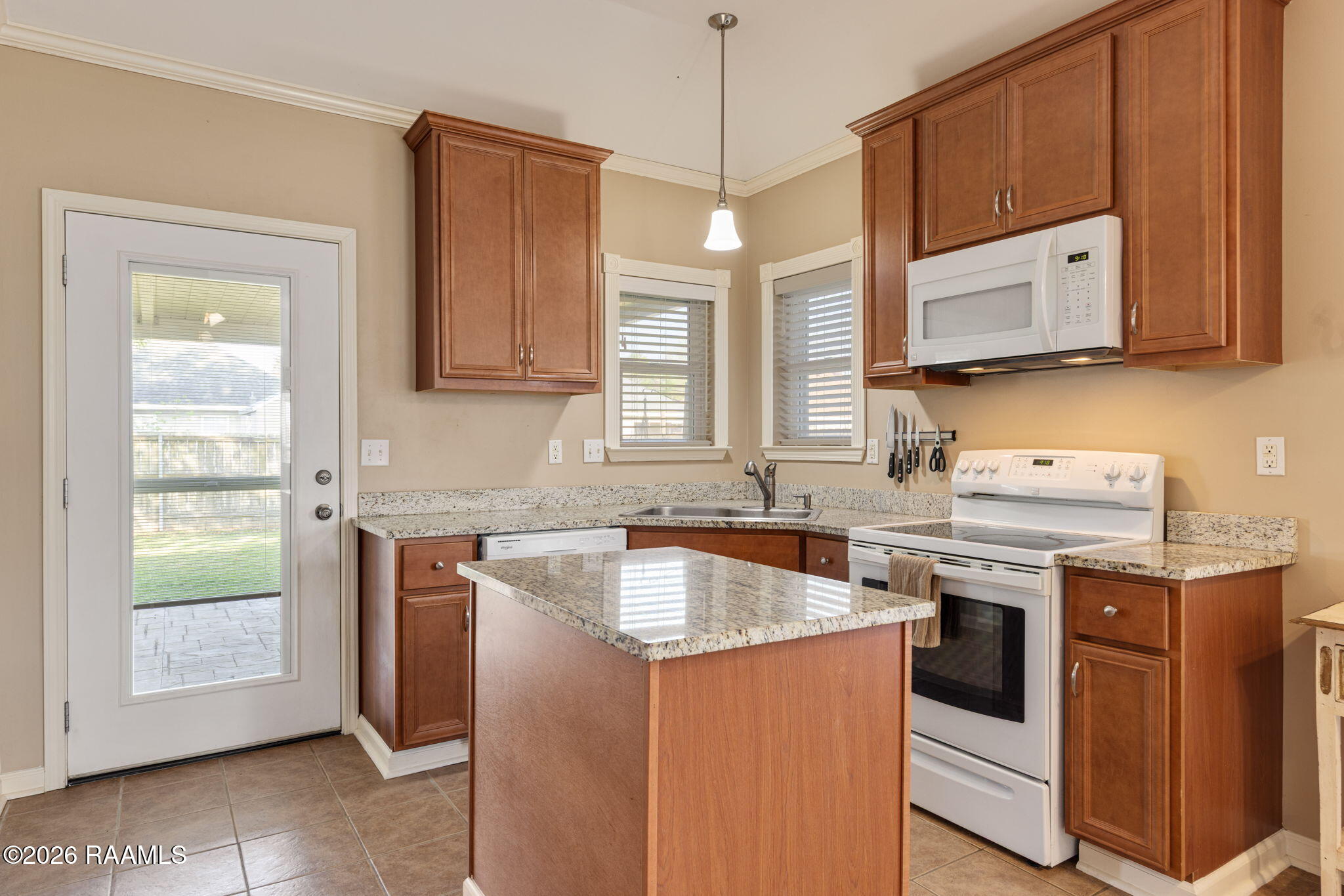 410 Rue Canard Youngsville, LA 70592 - Photo 10 of 23 Gallery Image 10