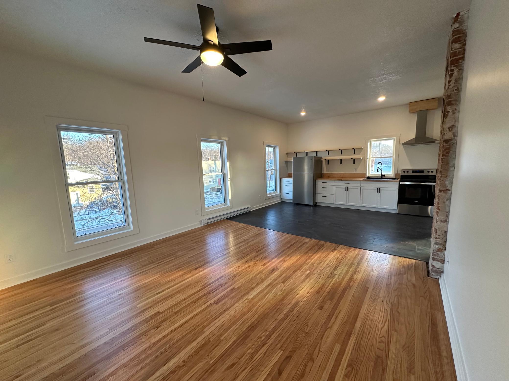 504 Buchanan Street Red Wing, MN 55066 - Photo 2 of 28