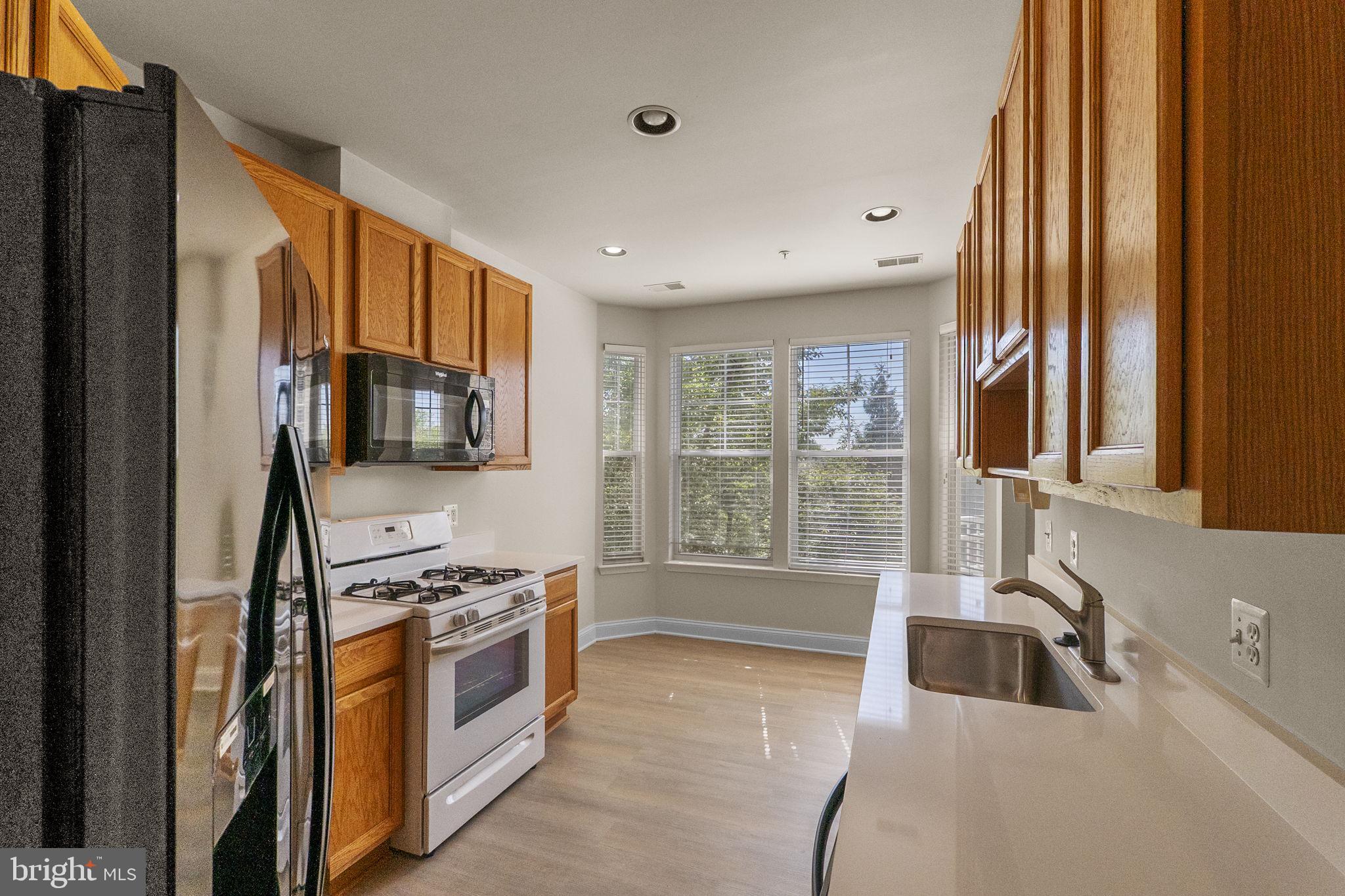 12824 Clarksburg Square Road, Unit 204 Clarksburg, MD 20871 - Photo 14 of 45 Kitchen