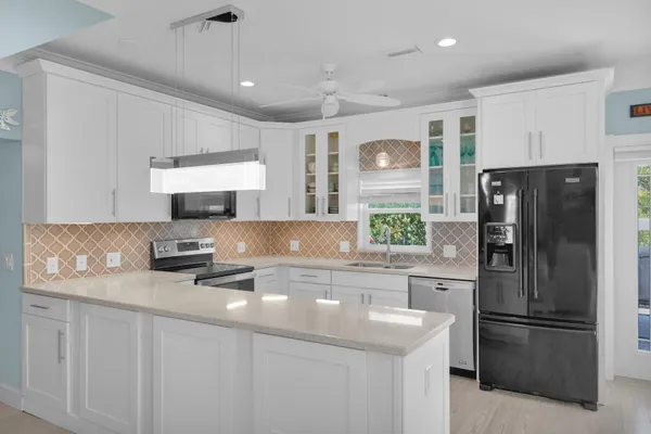 $1,499,000 | 27372 West Indies Drive, Summerland Key, FL 33042