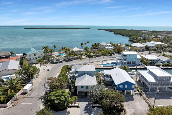 $1,499,000 | 27372 West Indies Drive, Summerland Key, FL 33042