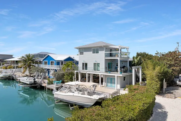 $1,499,000 | 27372 West Indies Drive, Summerland Key, FL 33042