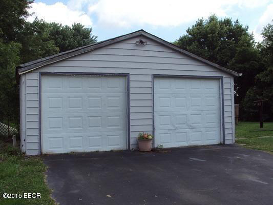 12270 Cochran Road Marion, IL 62959 - Photo 6 of 21 Gallery Image 6