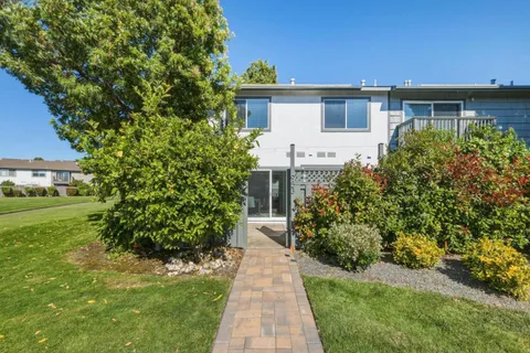 $1,298,000 | 953 Diaz Lane, Foster City, CA 94404