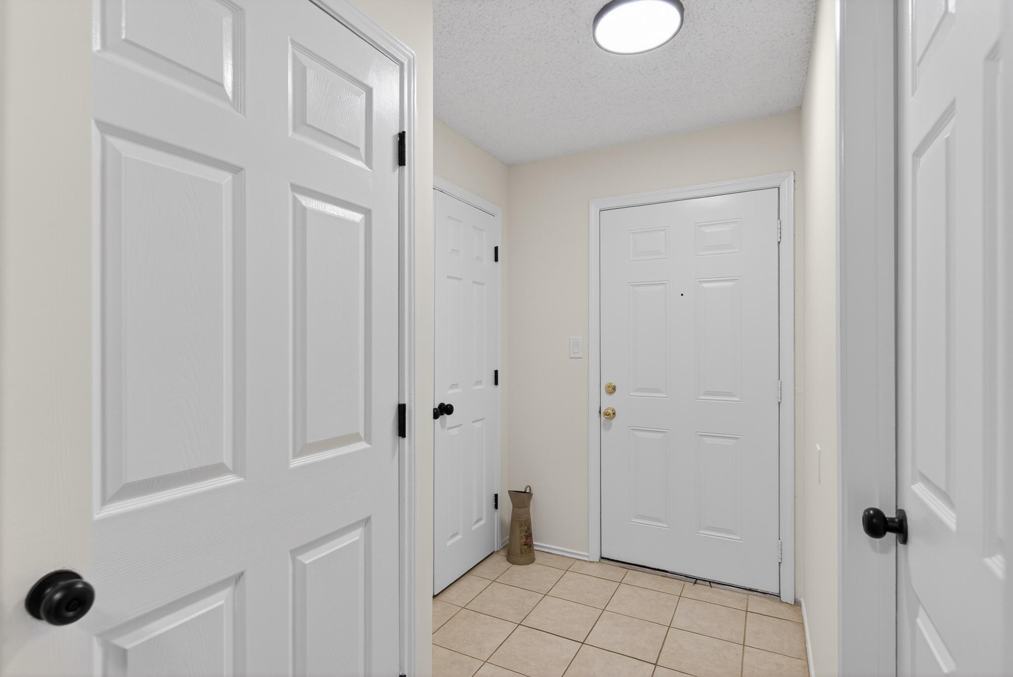 21009 Timber Ridge Terrace, Unit 203 Ashburn, VA 20147 - Photo 22 of 38 Entryway