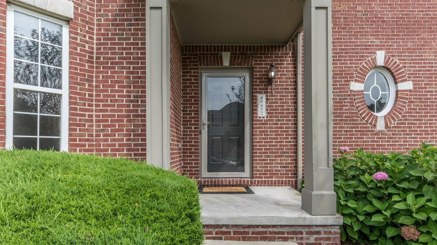 49652 Potomac Road, Unit 52 Canton, MI 48188 - Photo 2 of 10 Photo 2