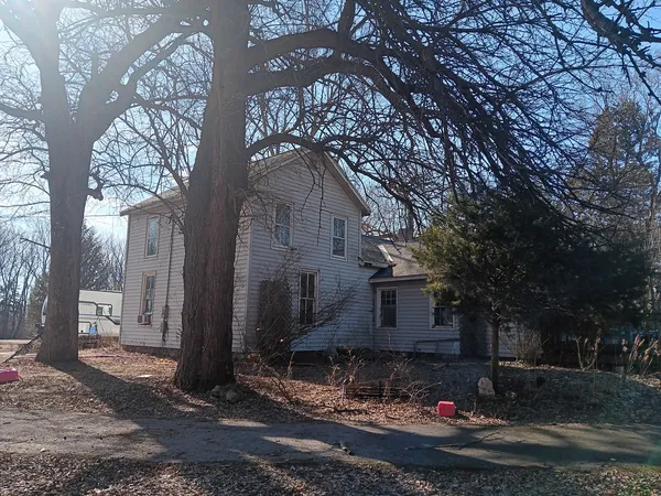 $99,000 | 1425 East State Route 71, Ottawa, IL 61350