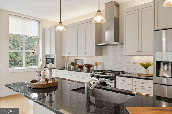 $850,000 | 300 Iron Works Way, Unit 326, Wayne, PA 19087