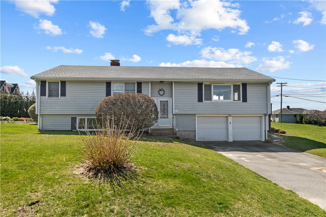 19 Chartier Circle Newport, RI 02840 - Photo 6 of 23