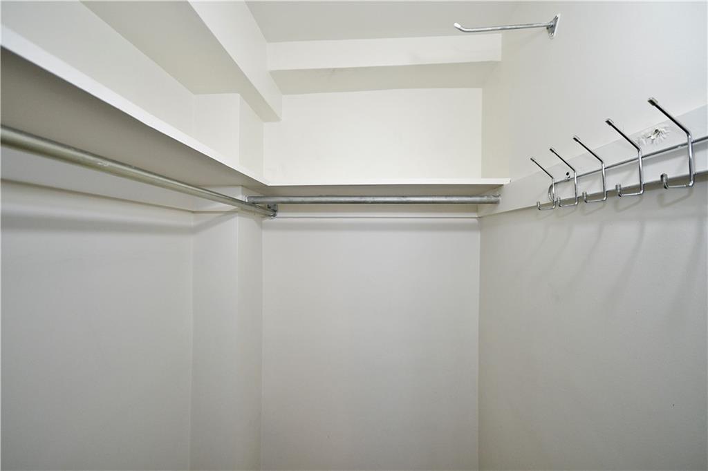 4625 Fifth Avenue, Unit 202 Pittsburgh, PA 15213 - Photo 25 of 32 Plenty of room in primary closet.