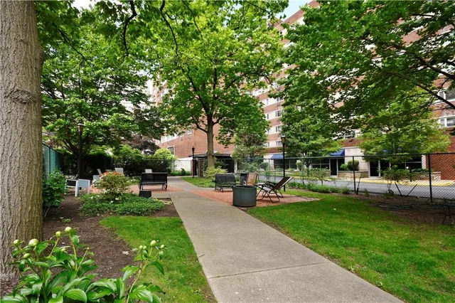 $145,000 | 4625 Fifth Avenue, Unit 202, Pittsburgh, PA 15213