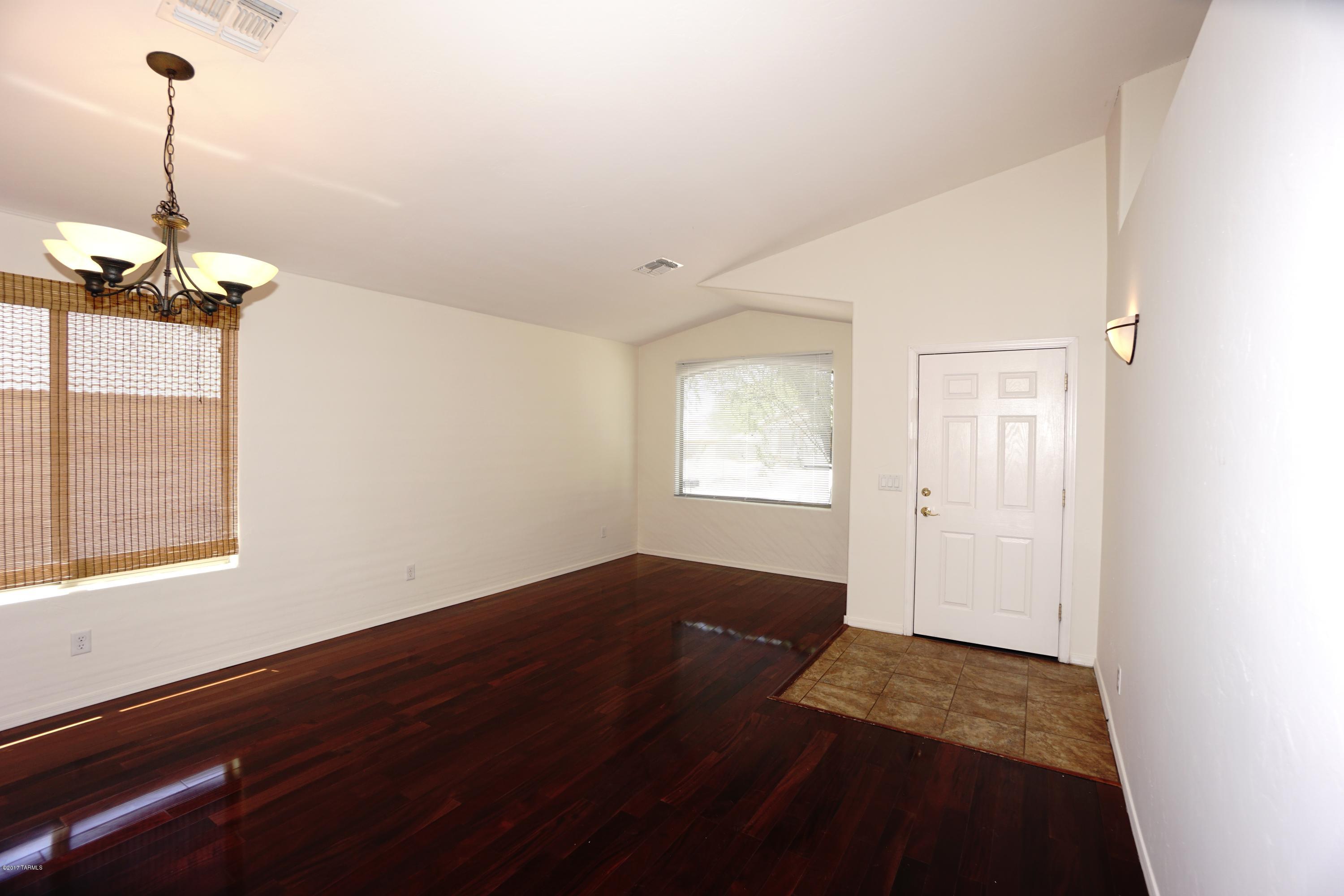 580 South Sweet Ridge Drive Vail, AZ 85641 - Photo 2 of 11