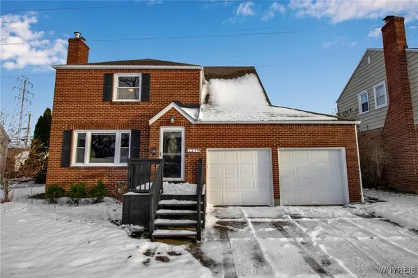 $312,000 | 204 Ridgewood Drive, Amherst, NY 14226