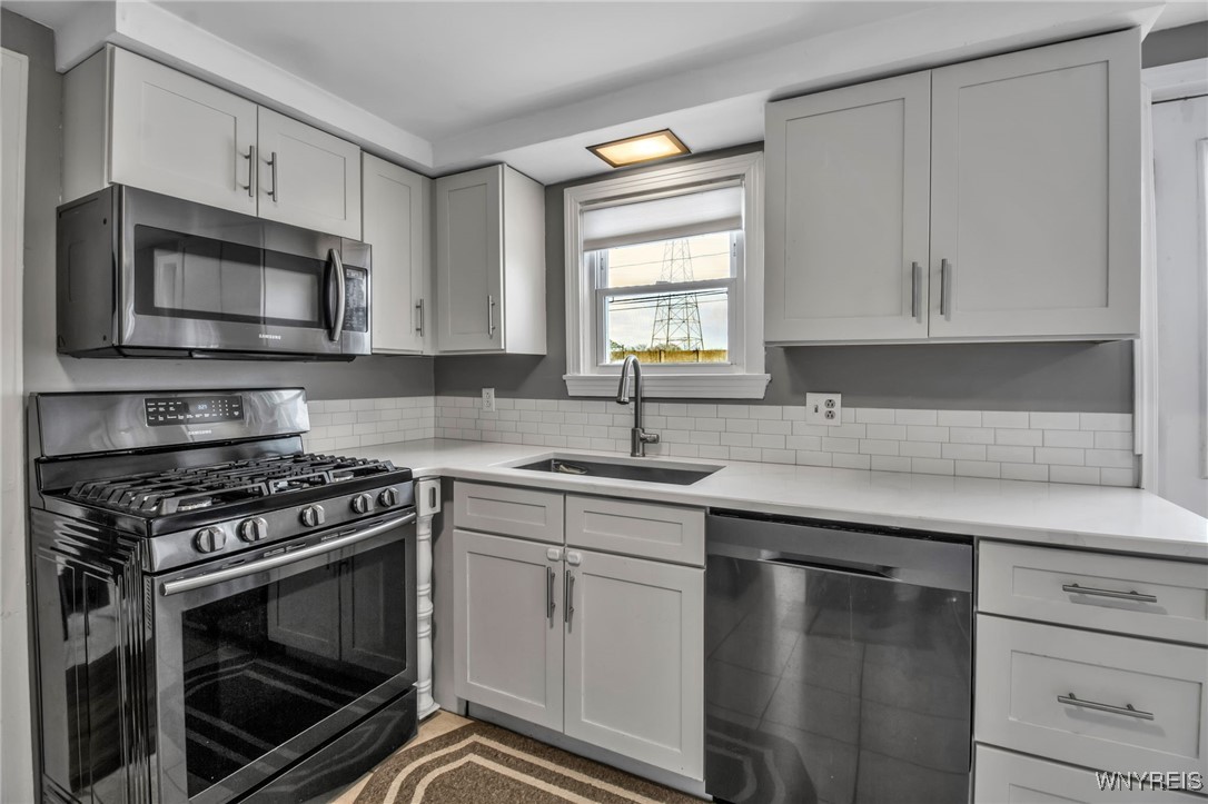 204 Ridgewood Drive Amherst, NY 14226 - Photo 6 of 15