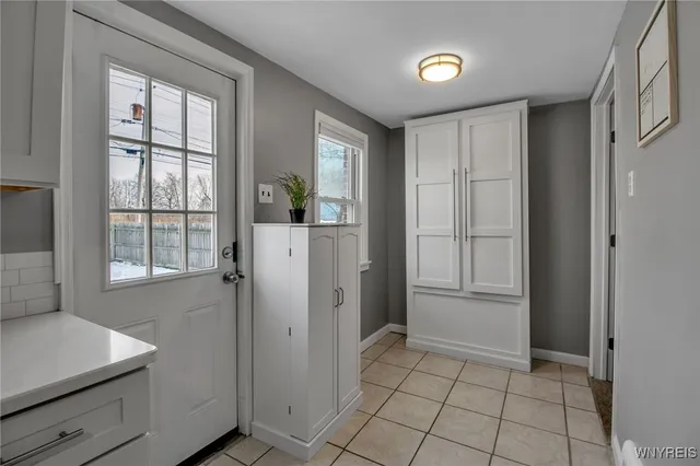 $329,900 | 204 Ridgewood Drive, Amherst, NY 14226