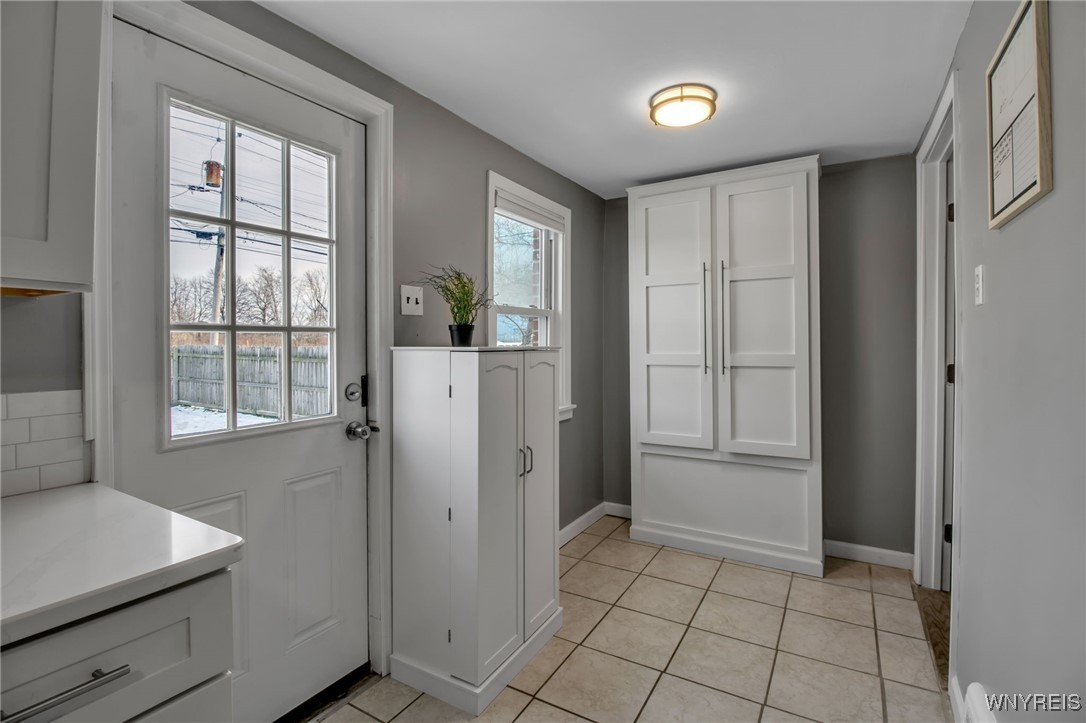 204 Ridgewood Drive Amherst, NY 14226 - Photo 7 of 15