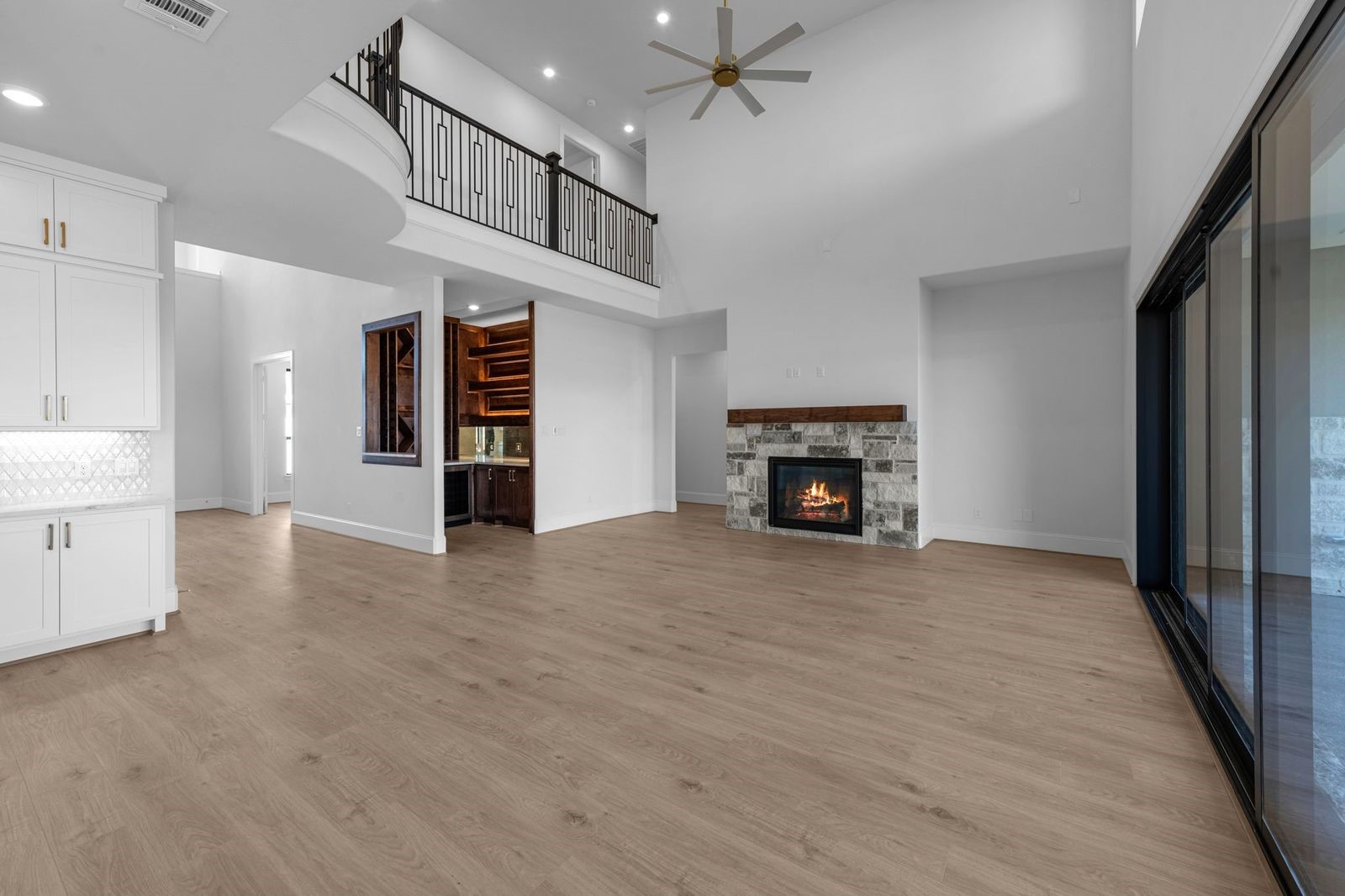 7703 Sparkle Dunn Court Fulshear, TX 77441 - Photo 10 of 26