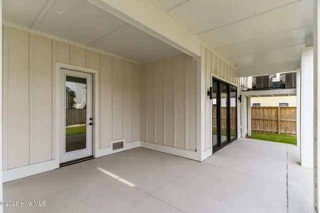 $1,690,000 | 220 Georgia Avenue, Carolina Beach, NC 28428