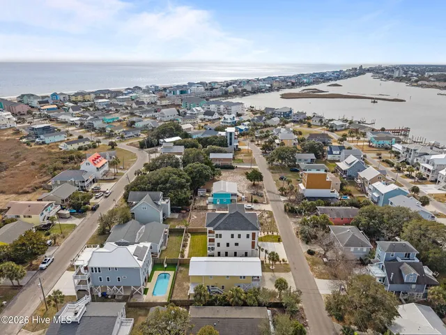 $1,690,000 | 220 Georgia Avenue, Carolina Beach, NC 28428