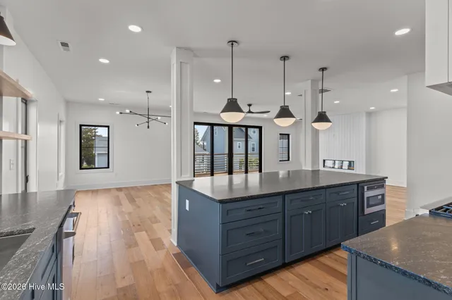 $1,690,000 | 220 Georgia Avenue, Carolina Beach, NC 28428