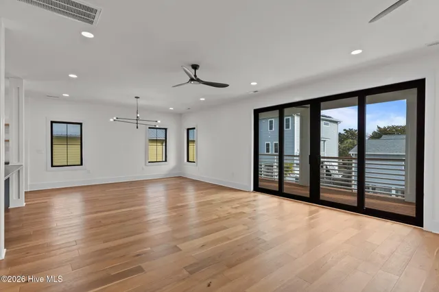 $1,690,000 | 220 Georgia Avenue, Carolina Beach, NC 28428