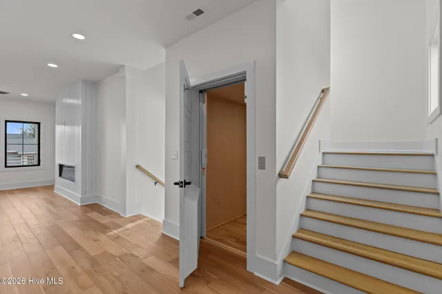 $1,690,000 | 220 Georgia Avenue, Carolina Beach, NC 28428