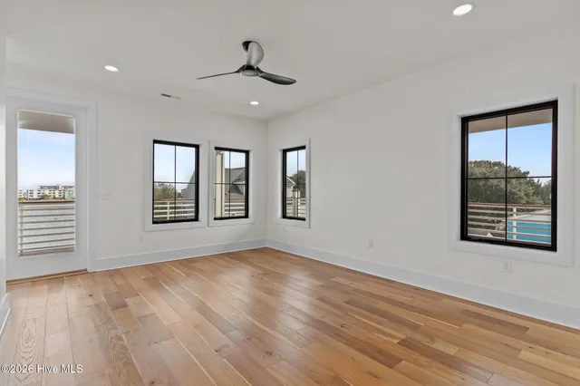 $1,690,000 | 220 Georgia Avenue, Carolina Beach, NC 28428