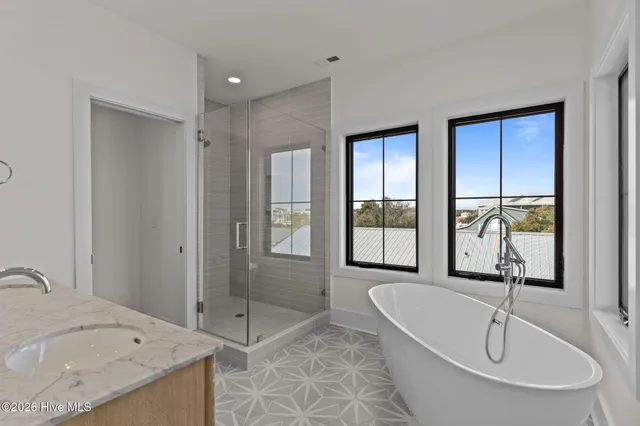 $1,690,000 | 220 Georgia Avenue, Carolina Beach, NC 28428