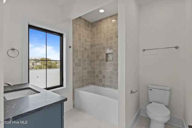 $1,690,000 | 220 Georgia Avenue, Carolina Beach, NC 28428