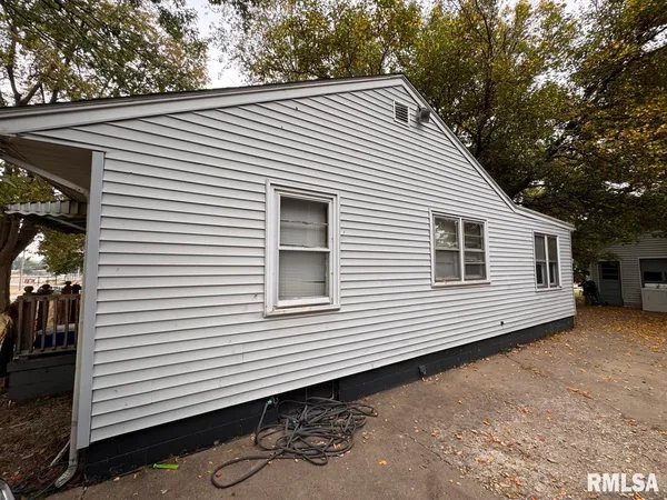 $44,900 | 2417 West Ann Street, Peoria, IL 61605