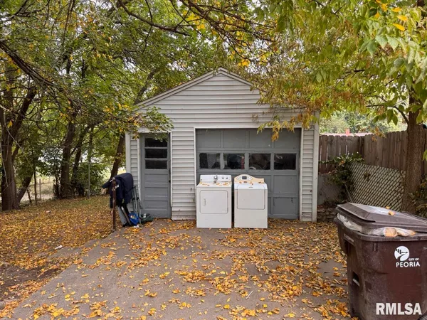 $44,900 | 2417 West Ann Street, Peoria, IL 61605