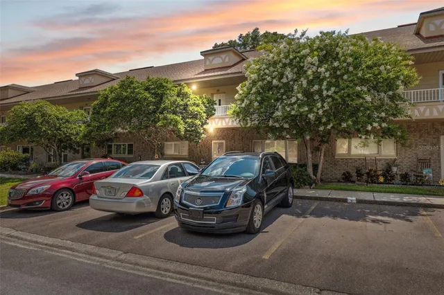 $275,000 | 2192 Swedish Drive, Unit 26, Clearwater, FL 33763